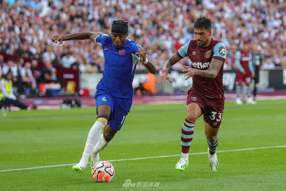 东契奇正在 东契奇正在