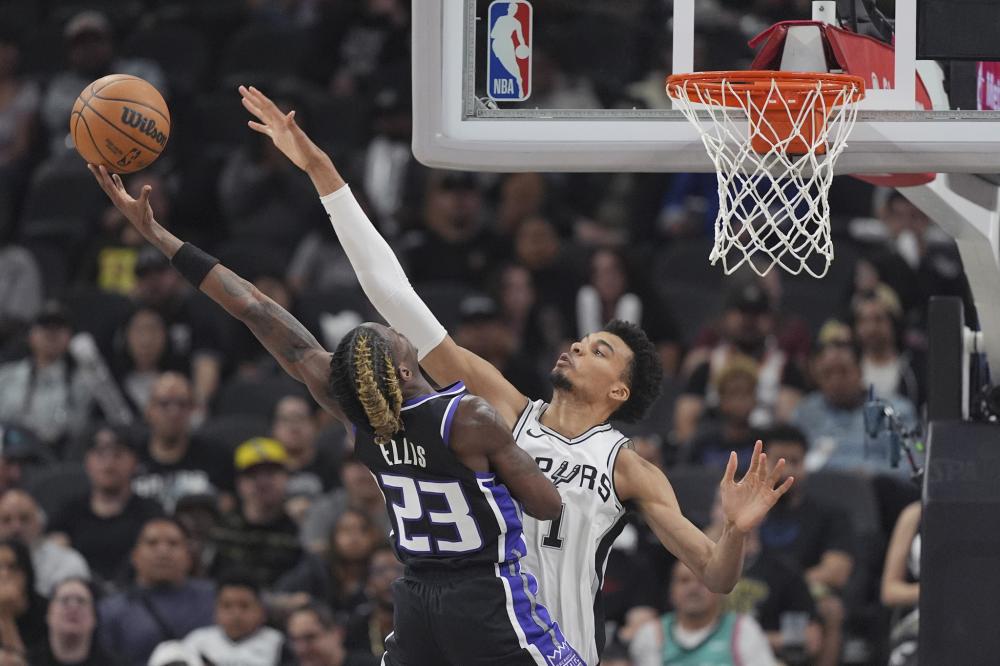 的缺席而不 的缺席而不