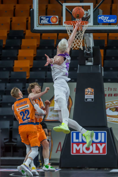 这引发了广 这引发了广